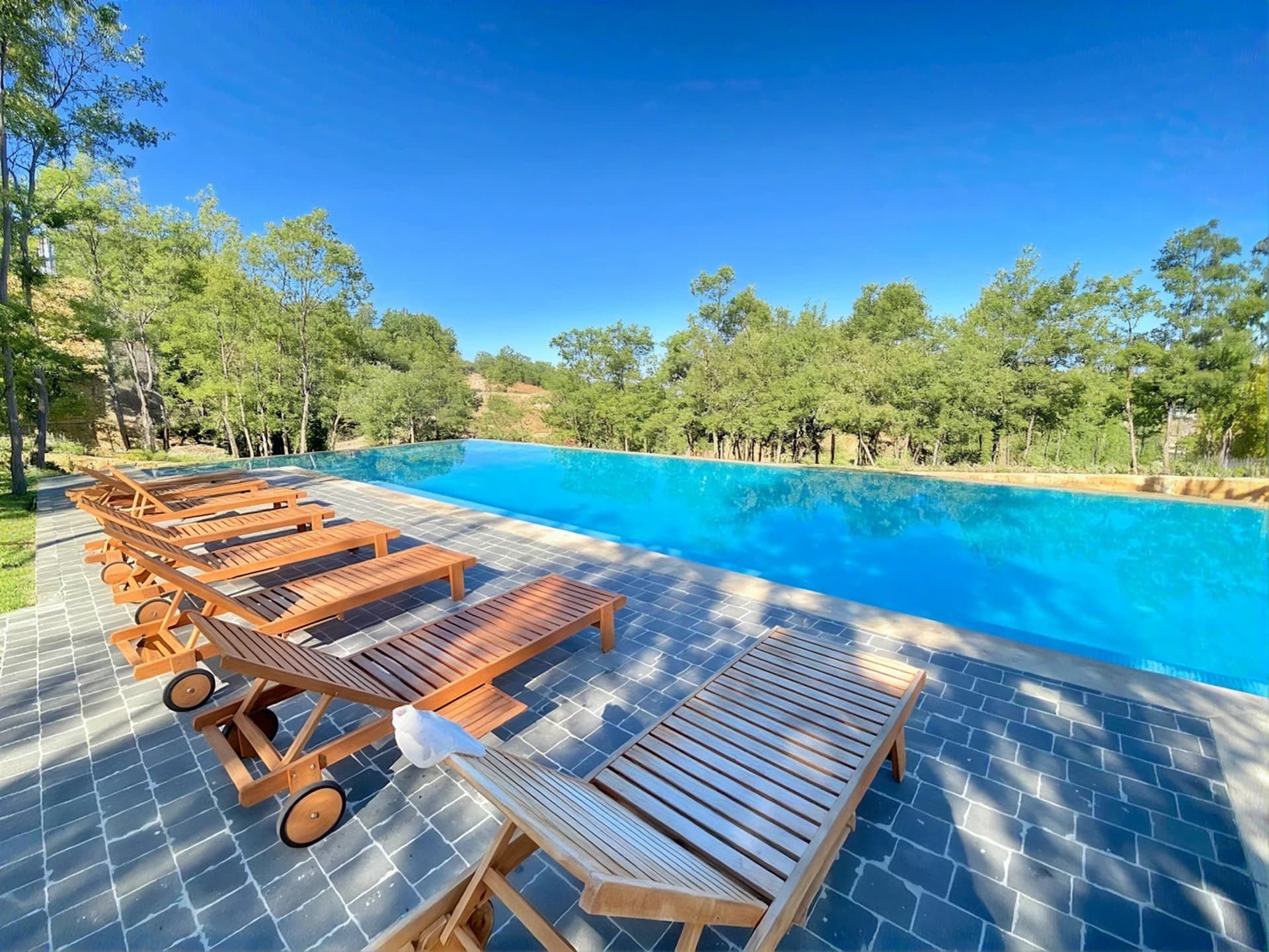 Shared seasonal infinity pool at RedRock